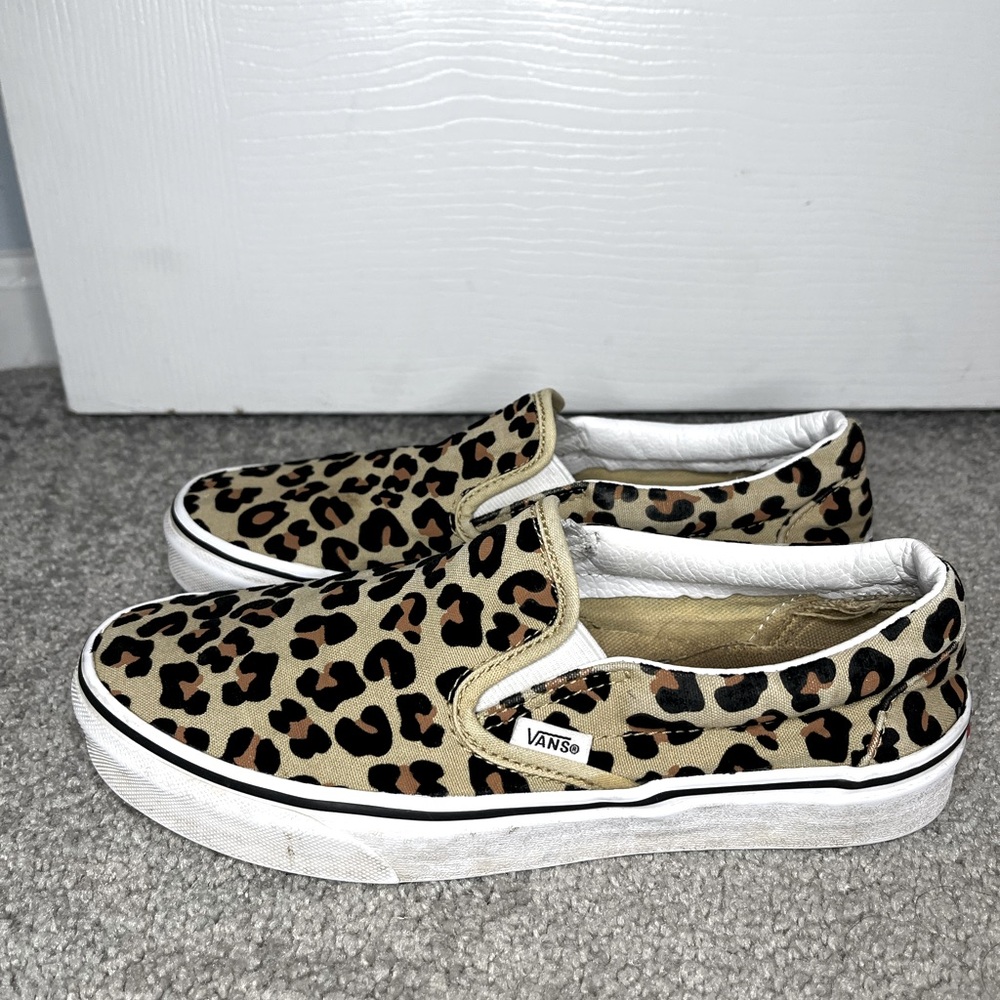 Vans Slip On Leopard Classic Skate Shoe 7